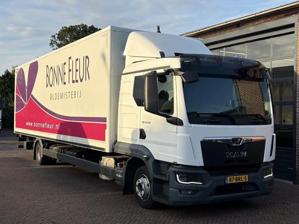 MAN TGL 12.250 Flower Truck 850x240 1st Owner Smart Select