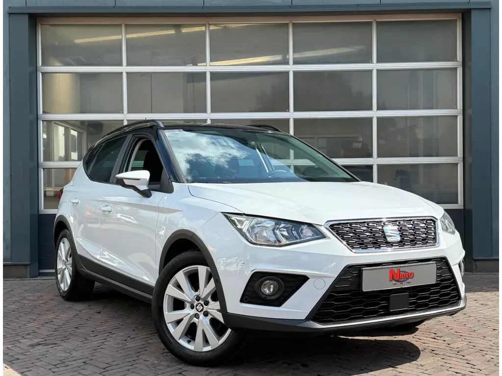 SEAT Arona 1.0 TSI Style Business Intense Carplay Dealeronderhouden Cruise Clima Navi Camera