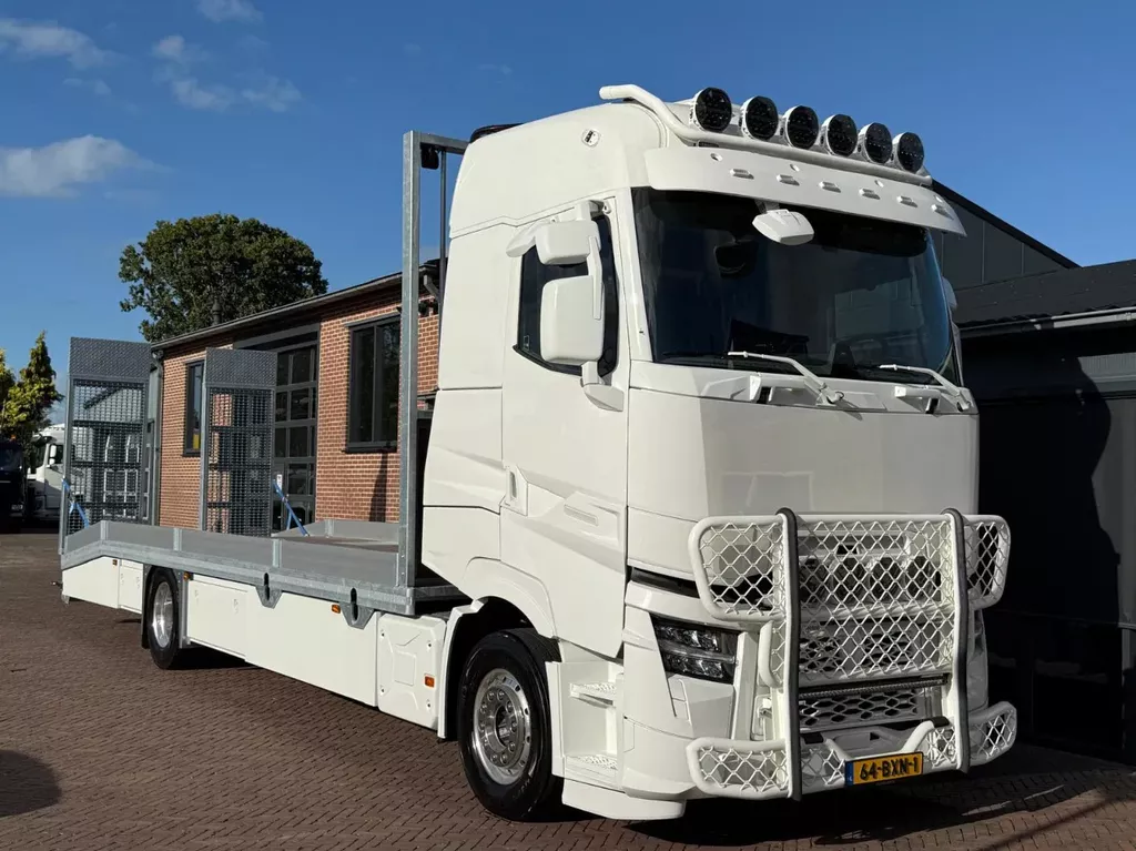 Renault T530 HIGH SHOWTRUCK Unused MULTI Transporter Full Option!