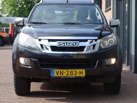 Isuzu D-Max DUBBEL CABINE BE Trekker LEER Volll