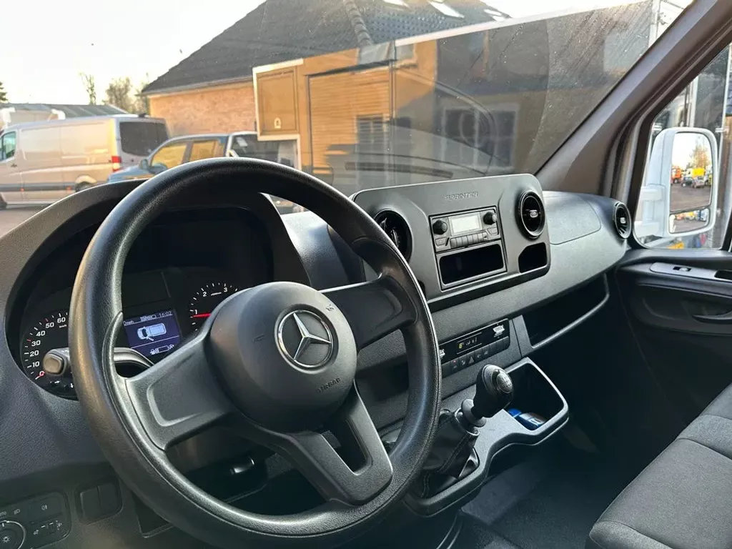 Mercedes-Benz Sprinter 140 pk Autotransporter Lier Airco Mercedes-Benz Sprinter 140 pk Autotransporter Lier Airco