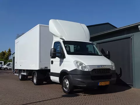 Iveco Daily 35C17 BE COMBINATIE PODIUM OPLEGGER 3800 KG LAADVERMOGEN LAADKLEP 1500 KG