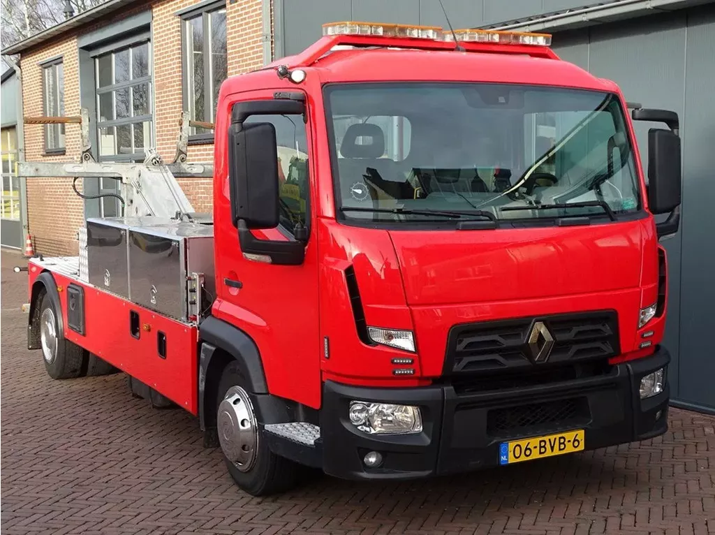 Renault D180 EURO 6 WINCH REMOTE SALVAGE depaneur VERKOCHT!