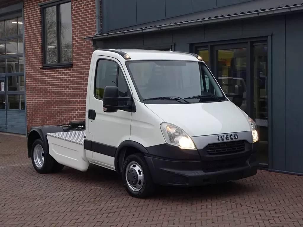 Iveco Daily 35.210 PK BE TREKKER 10400 kg AIRCO CC