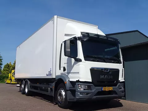 MAN TGM 26.290 CARRIER ICELAND.11 825x245x250 216TKM MAN TGM 26.290 CARRIER ICELAND.11 825x245x250 216TKM