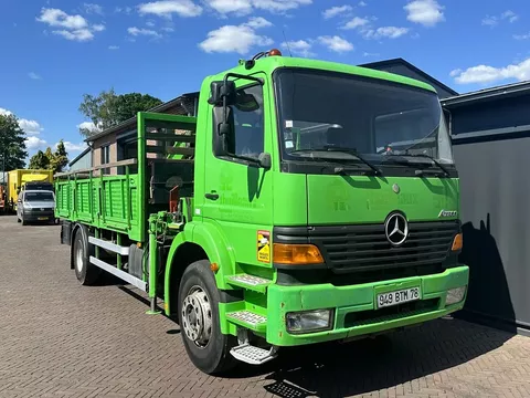Mercedes-Benz Atego 1928 HIAB 085-2 CRANE 3 SEATS Mercedes-Benz Atego 1928 HIAB 085-2 CRANE 3 SEATS