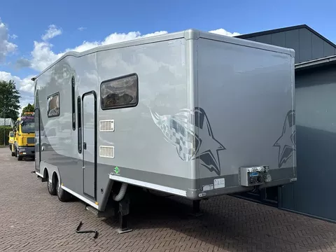 QUALITY TRAILERS Camper 4x bed keuken douche toilet laadklep