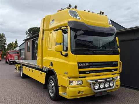 DAF CF 65.300 Towtruck Depannage Lier Brille Bed DAF CF 65.300 Towtruck Depannage Lier Brille Bed